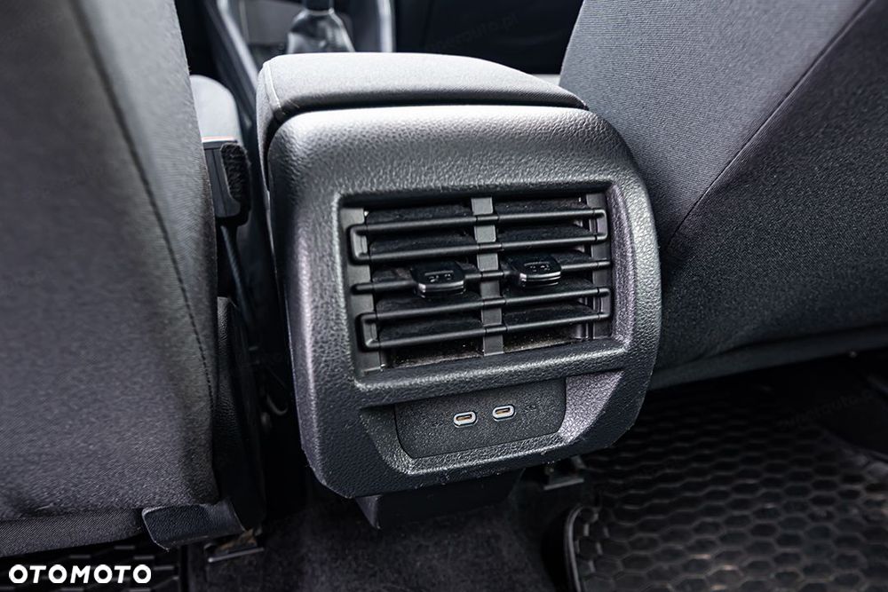 Volkswagen Caddy - 25