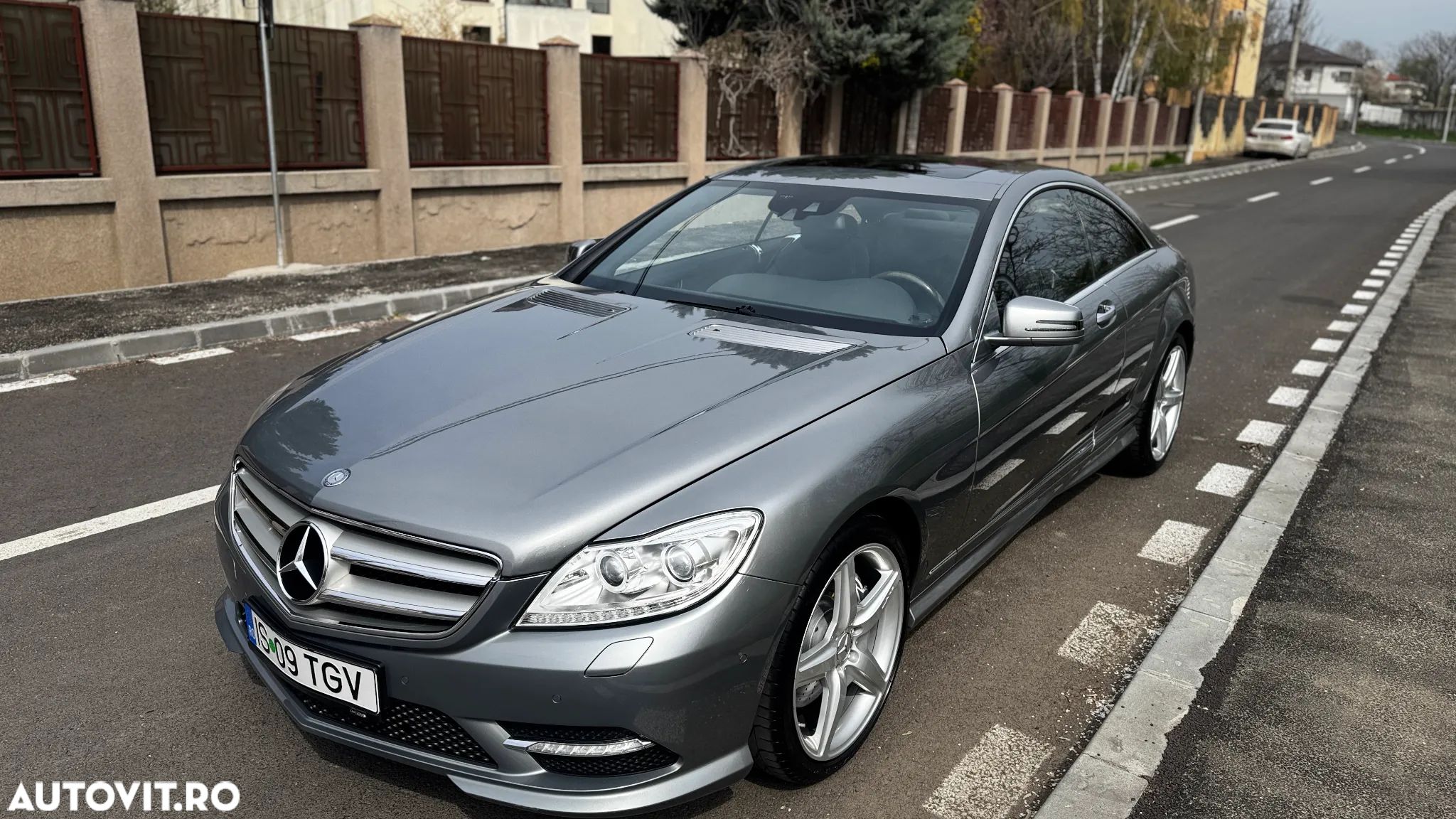Mercedes-Benz CL 500 4Matic (BlueEFFICIENCY) 7G-TRONIC - 1