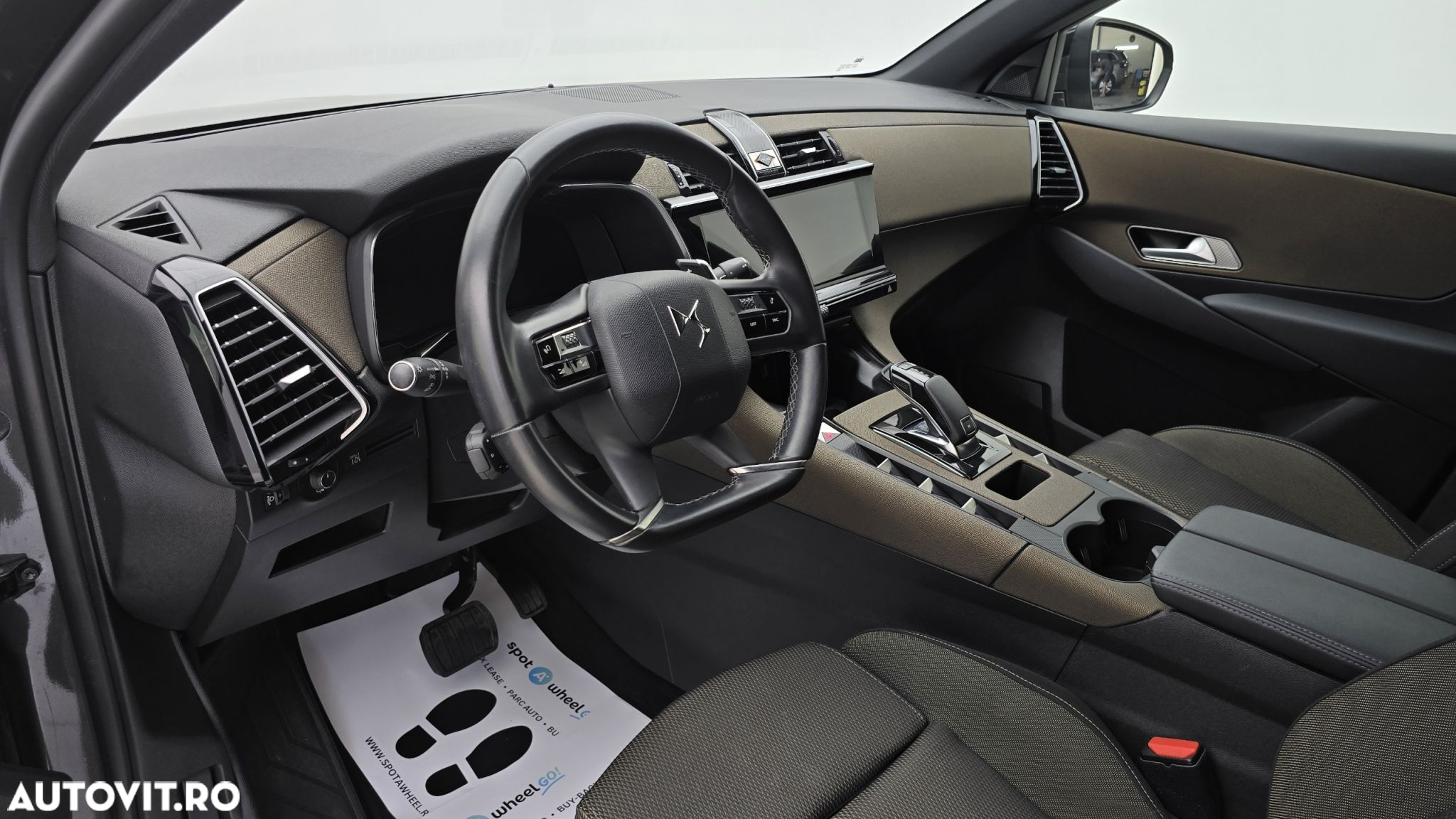 DS Automobiles DS 7 Crossback - 12