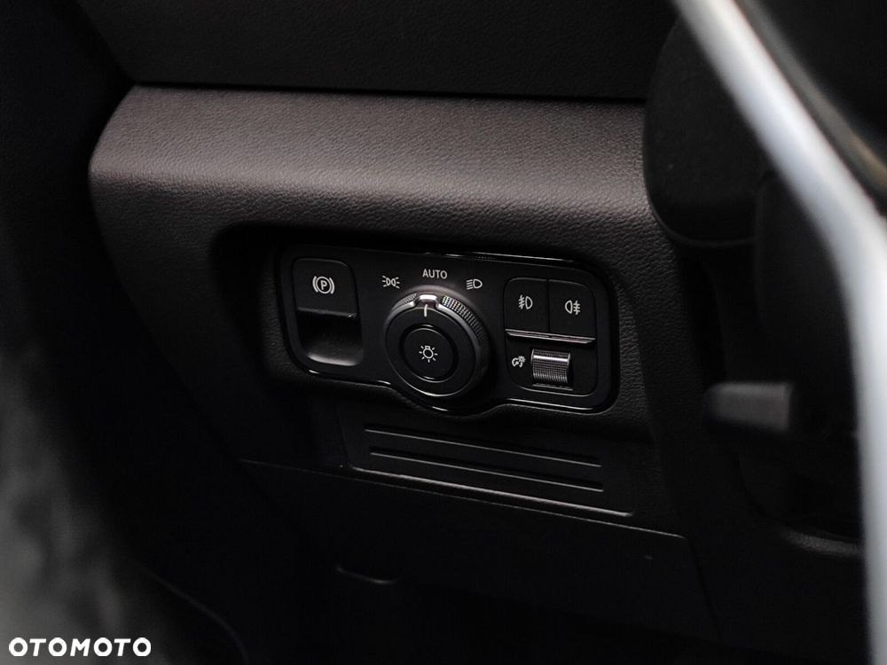 Mercedes-Benz Klasa T 180 d Style - 20