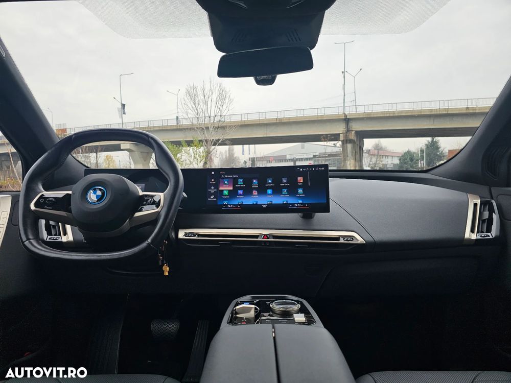 BMW iX - 6