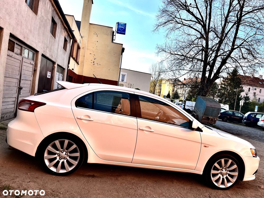 Mitsubishi Lancer 1.8 Intense - 8