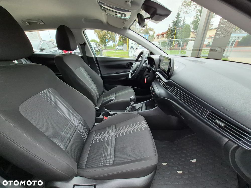 Hyundai i20 1.2 Pure - 17