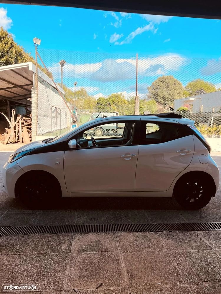 Toyota Aygo x-play Edition-S - 4