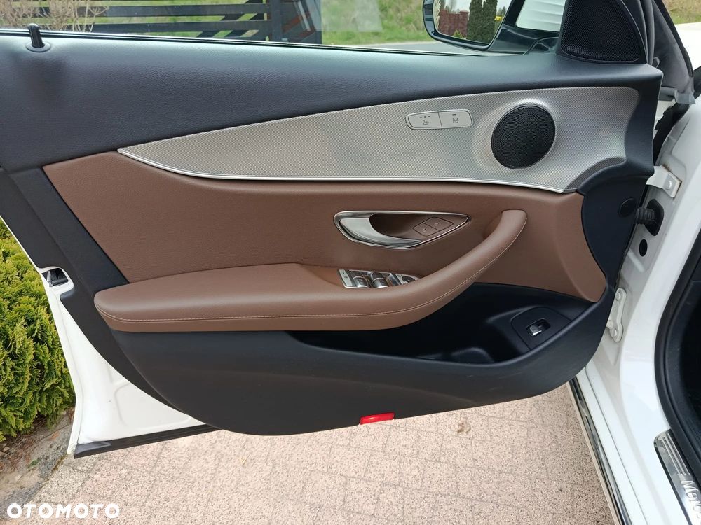 Mercedes-Benz Klasa E 220 d 9G-TRONIC - 37