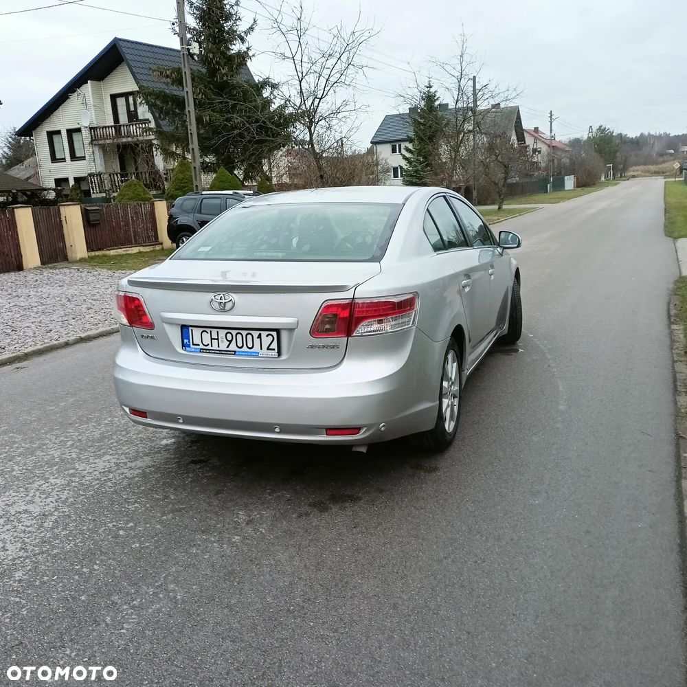 Toyota Avensis 2.0 D-4D Edition - 2