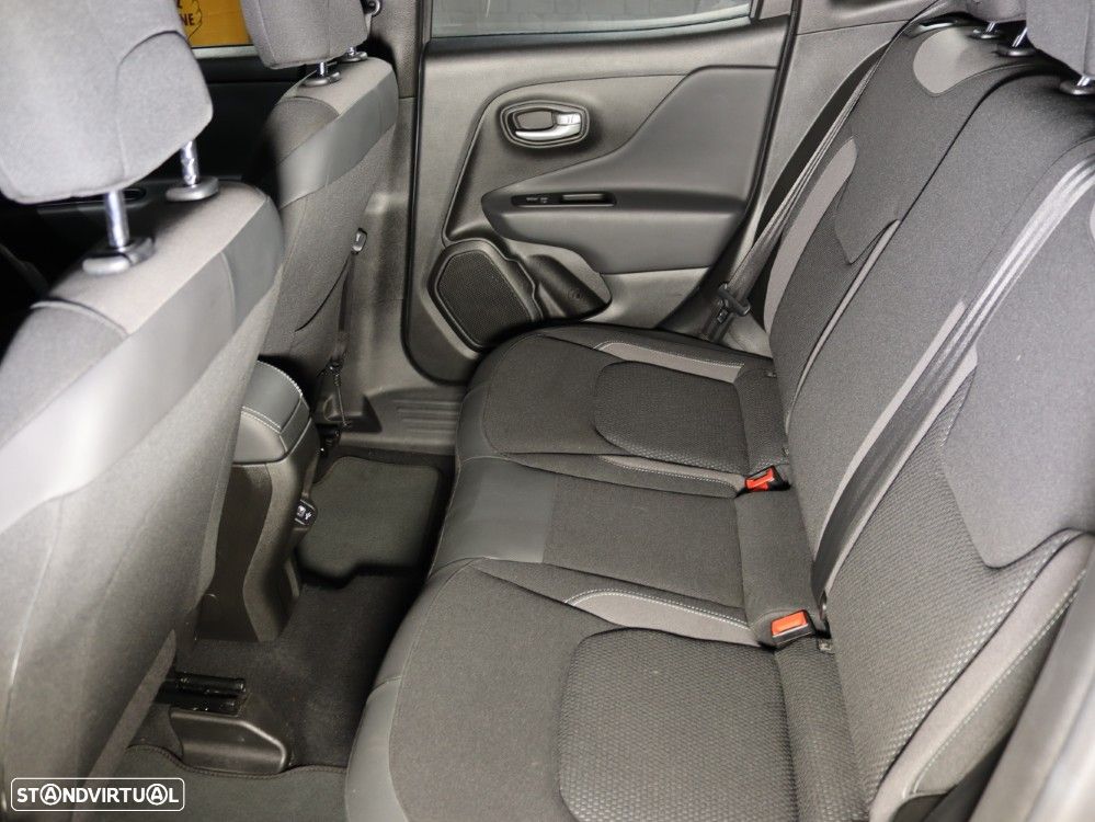 Jeep Renegade 1.5 TG e-Hybrid Limited DCT - 12