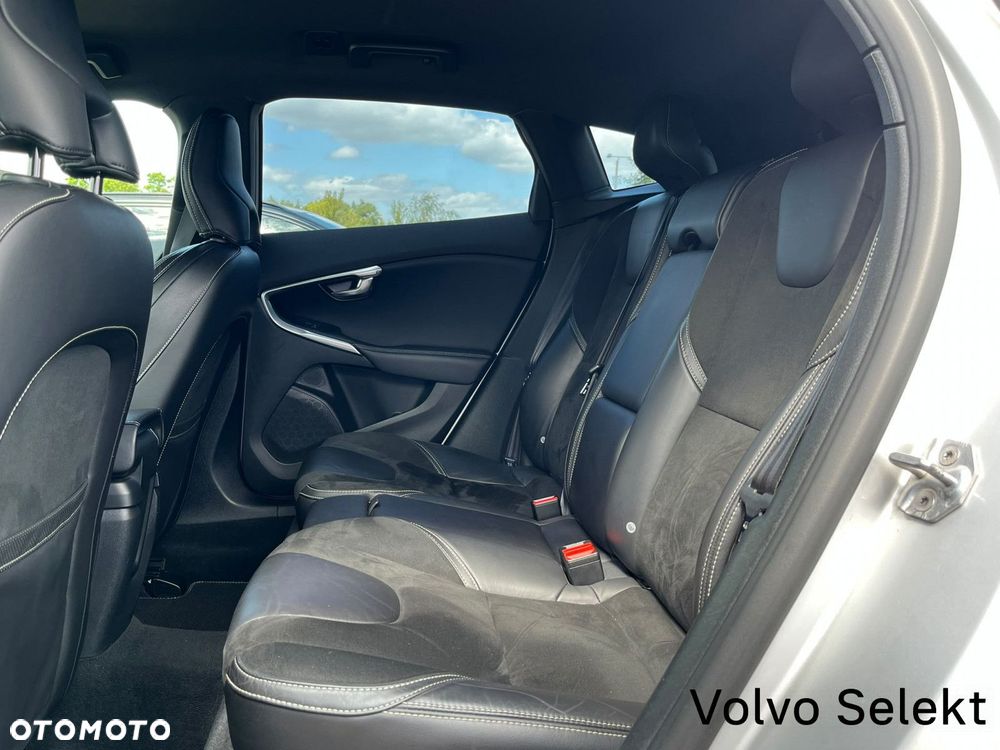 Volvo V40 - 13