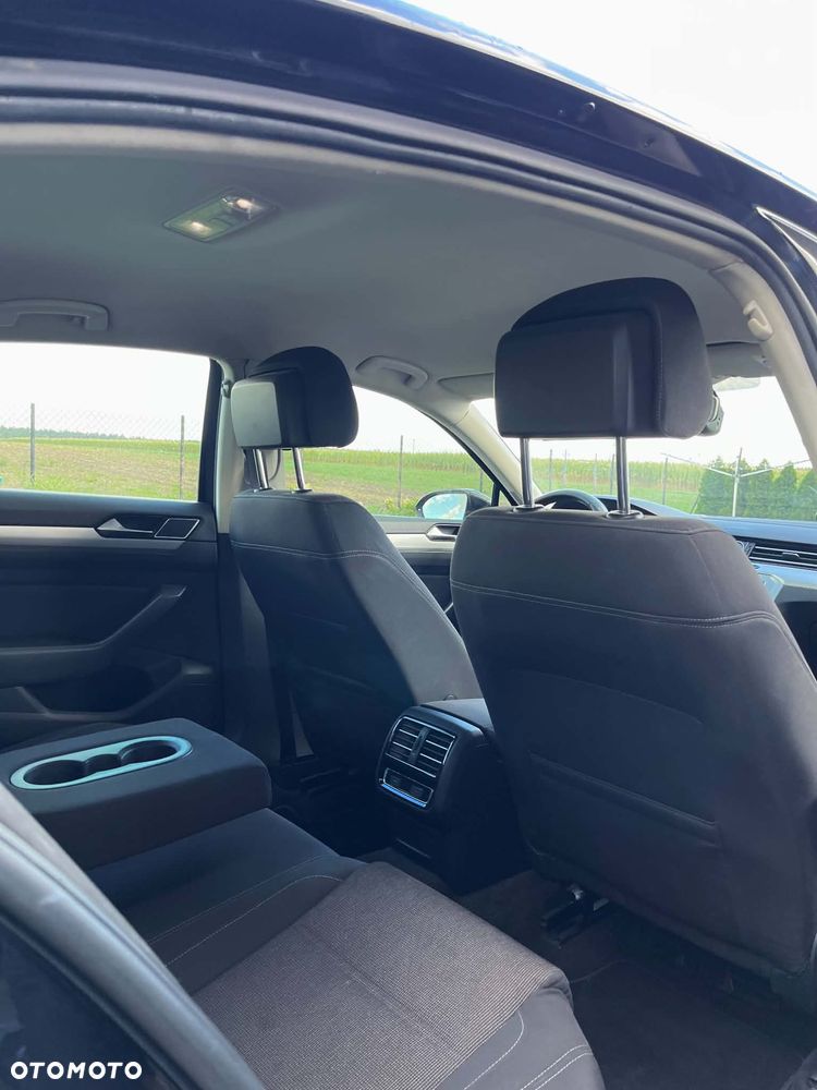 Volkswagen Passat 2.0 TDI (BlueMotion Technology) DSG Comfortline - 1