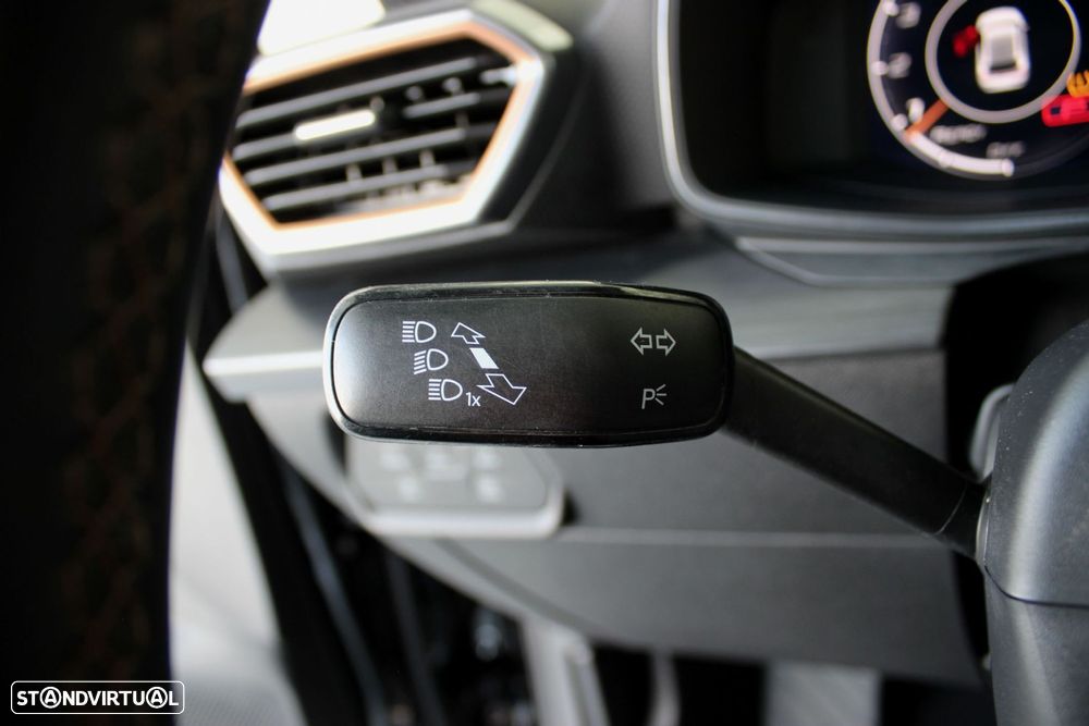 Cupra Leon 1.5 eTSI MID DSG - 18