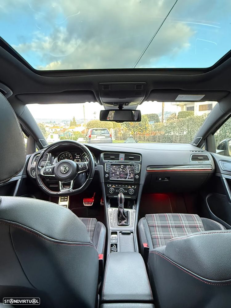 VW Golf GTI BlueMotion DSG - 10