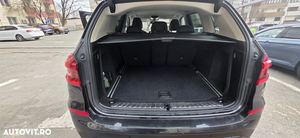 BMW X3 xDrive20i AT Luxury Line - 9