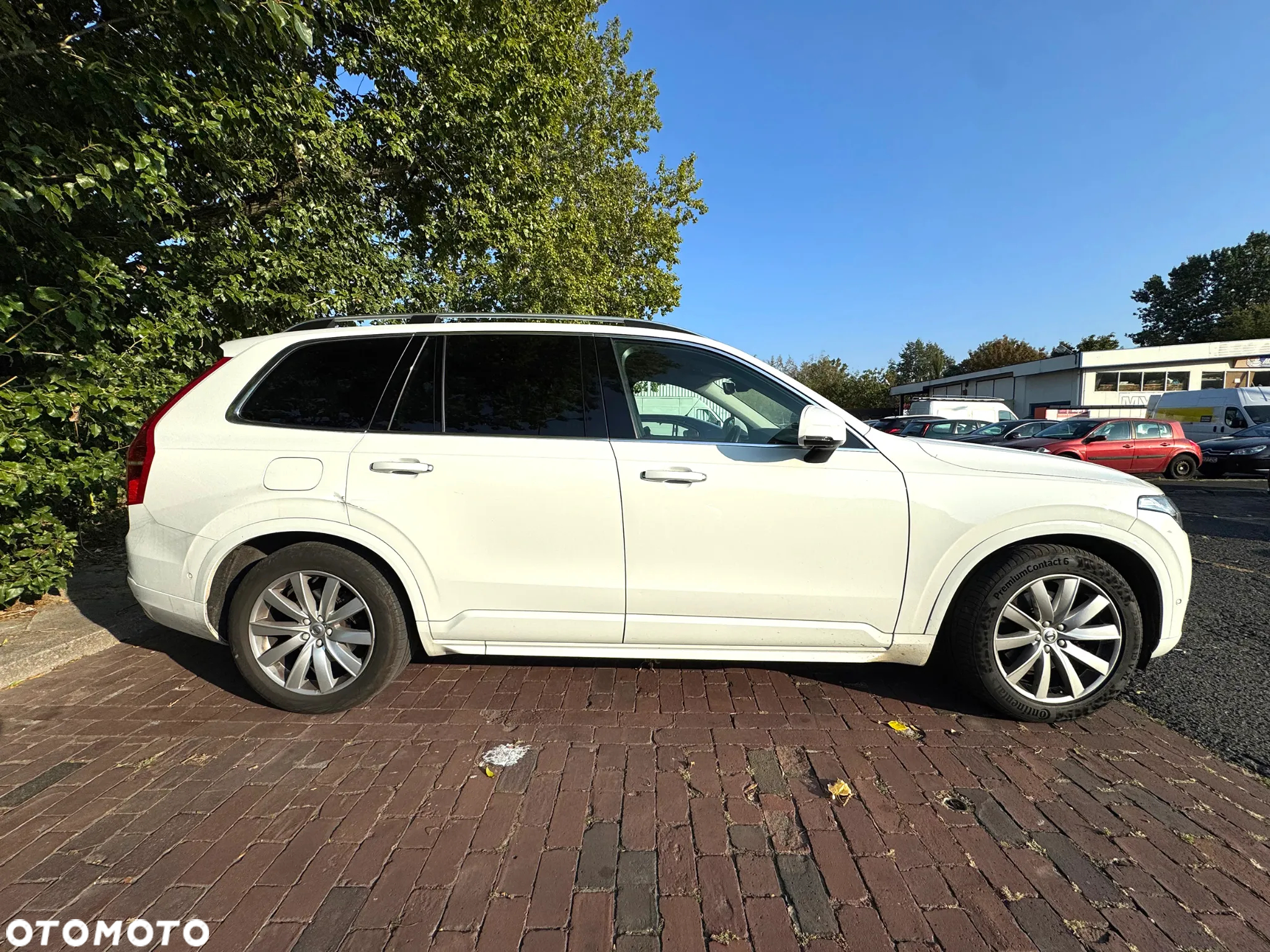 Volvo XC 90 D5 AWD Momentum - 4