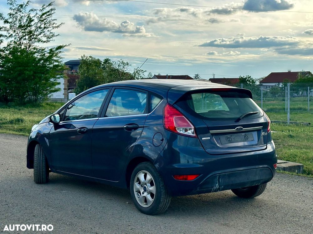 Ford Fiesta - 7