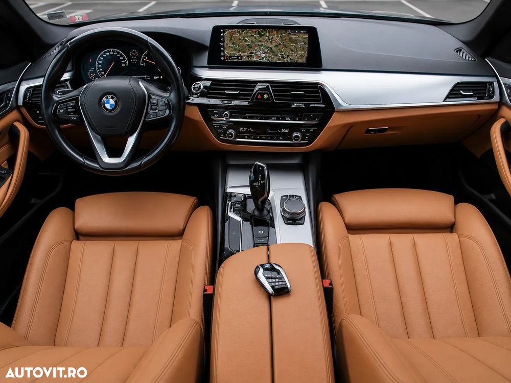 BMW Seria 5 520i AT - 6