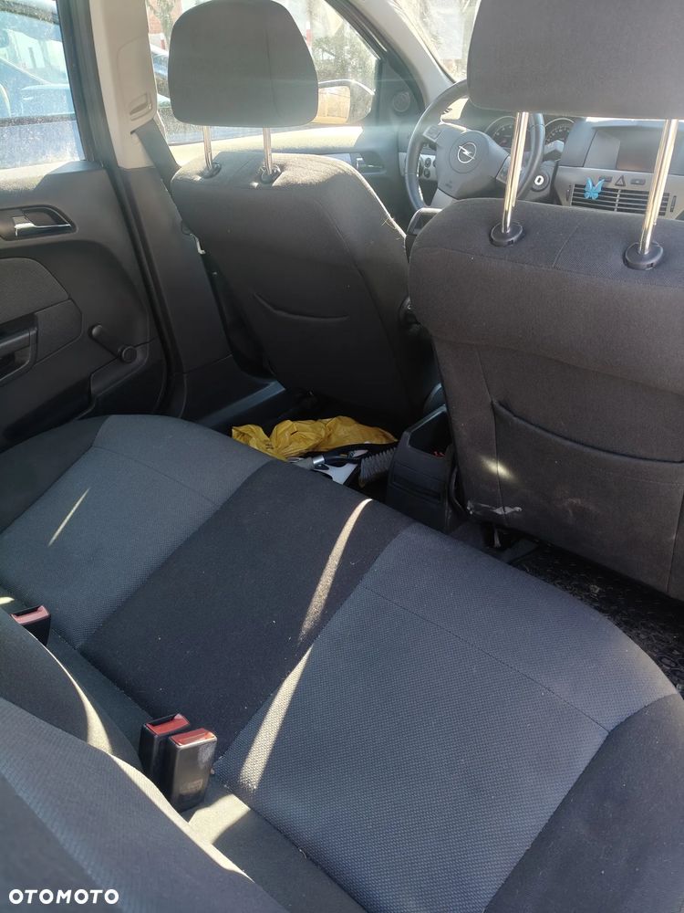 Opel Astra 1.6 Enjoy - 7