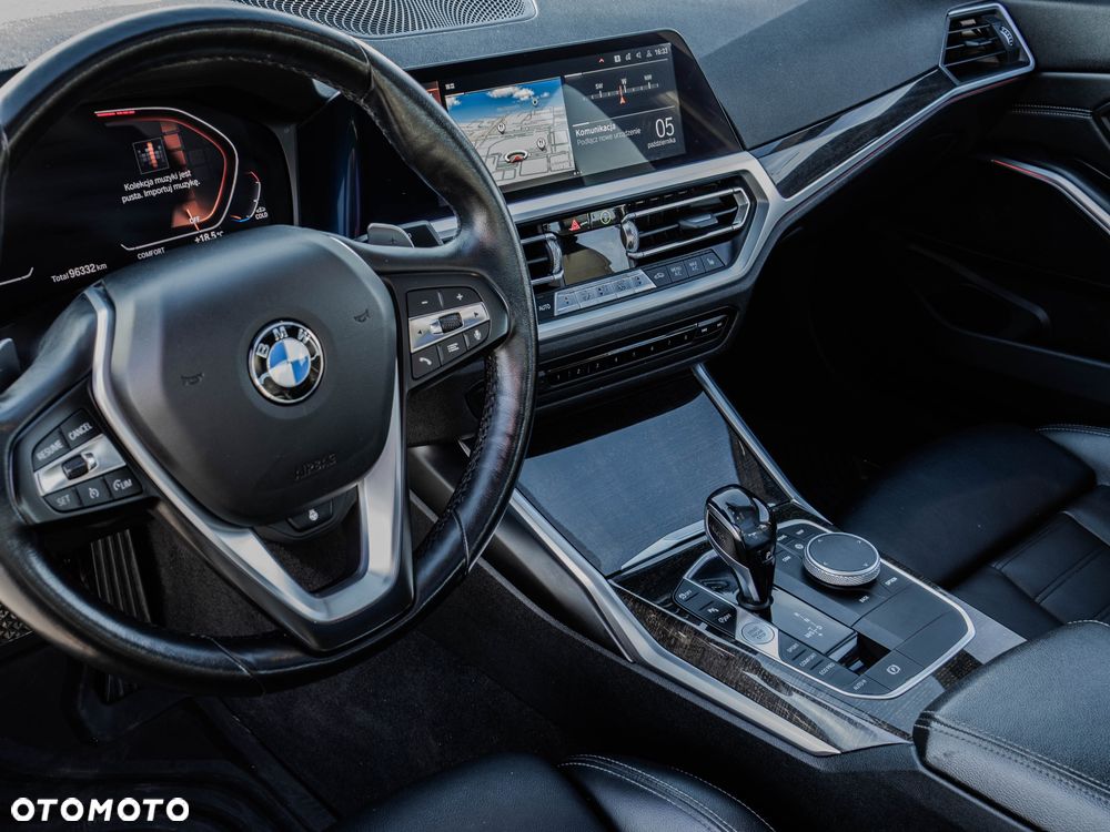 BMW Seria 3 330i xDrive Luxury Line - 6