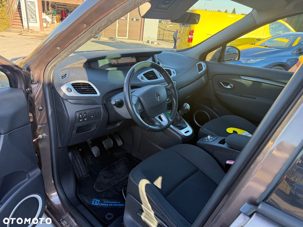 Renault Grand Scenic TCe 130 Dynamique - 9