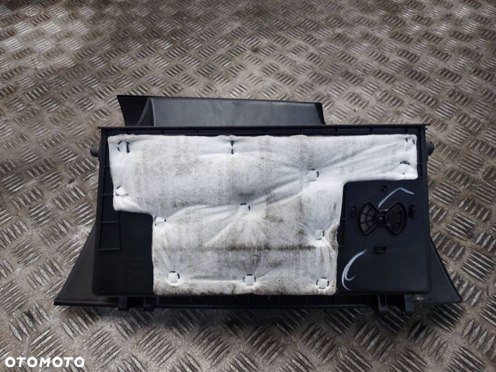 SCHOWEK PASAŻERA KIA CEED II 84510-A2100 - 2