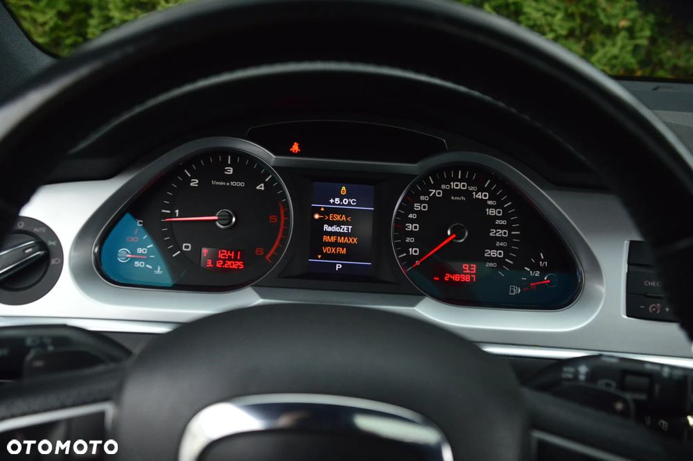 Audi A6 Avant 3.0 TDI DPF quattro tiptronic - 17