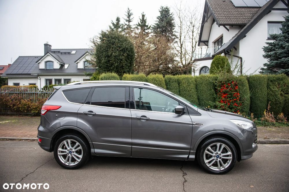 Ford Kuga 2.0 TDCi 4x4 Titanium - 4