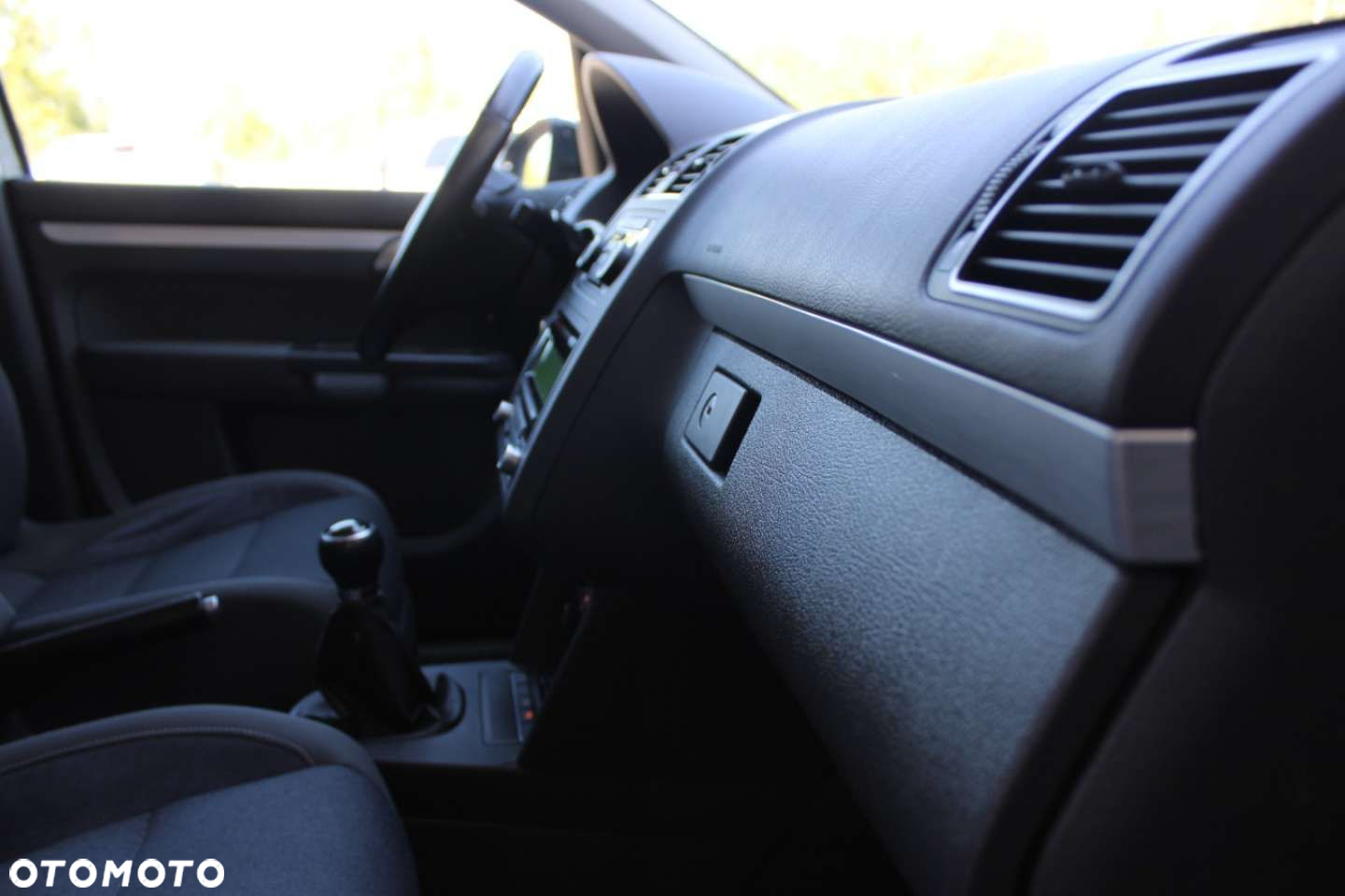 Volkswagen Touran - 35