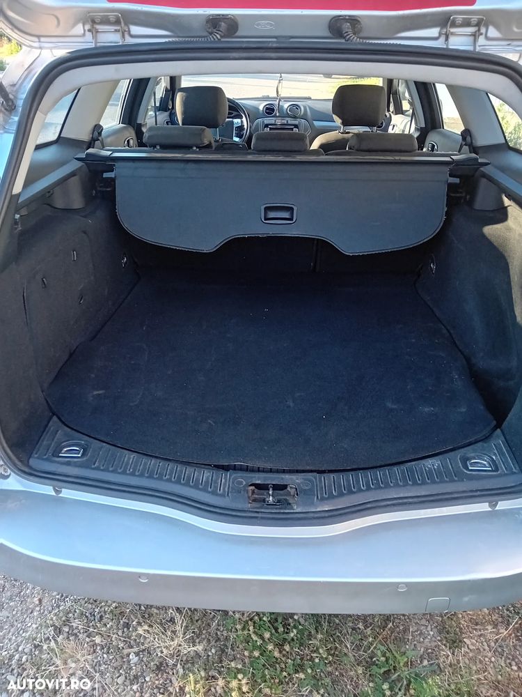Ford Mondeo 2.0 TDCI Titanium - 12