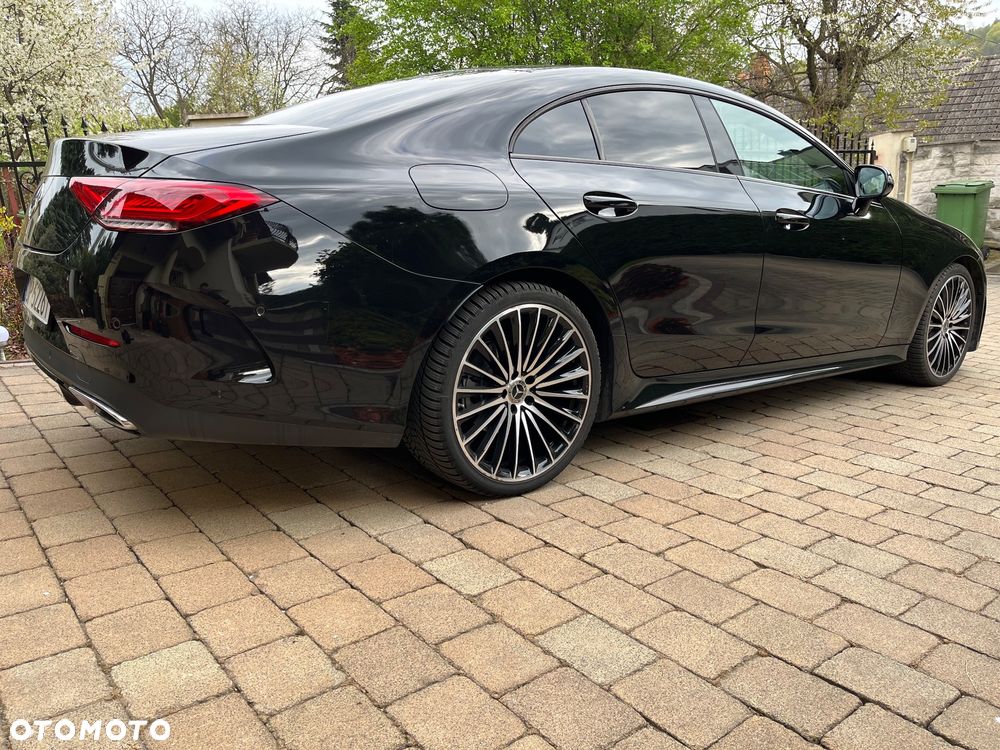 Mercedes-Benz CLS 300 d 4-Matic AMG - 9