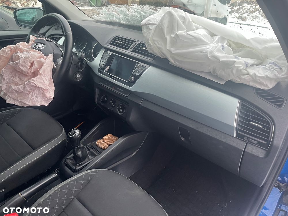 Skoda Fabia 1.0 Ambition Plus - 4