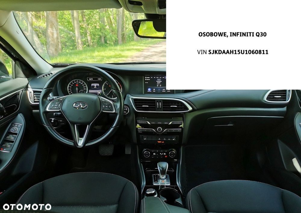 Infiniti Q30 1.5d DCT Premium City Black - 14