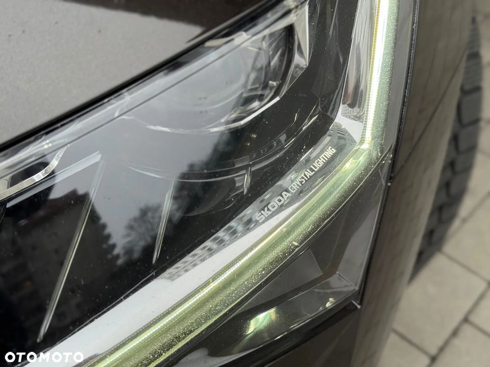 Skoda Superb 2.0 TDI 4x4 L&K DSG - 21