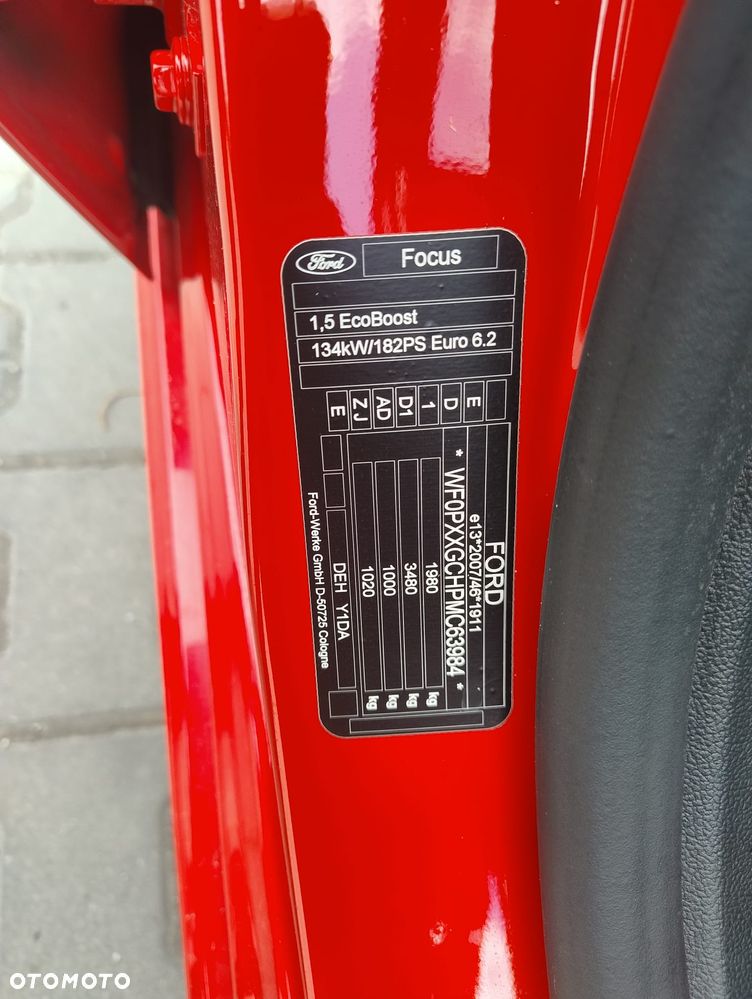 Ford Focus 1.5 EcoBoost ST-Line X - 21