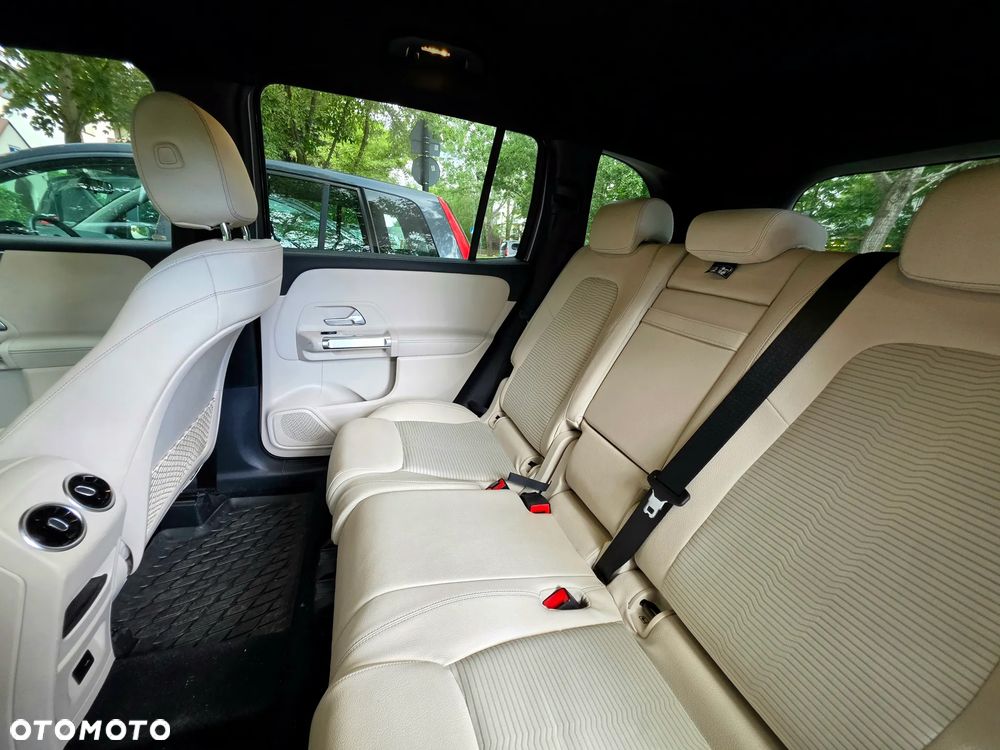 Mercedes-Benz GLB 200 d 8G-DCT - 9