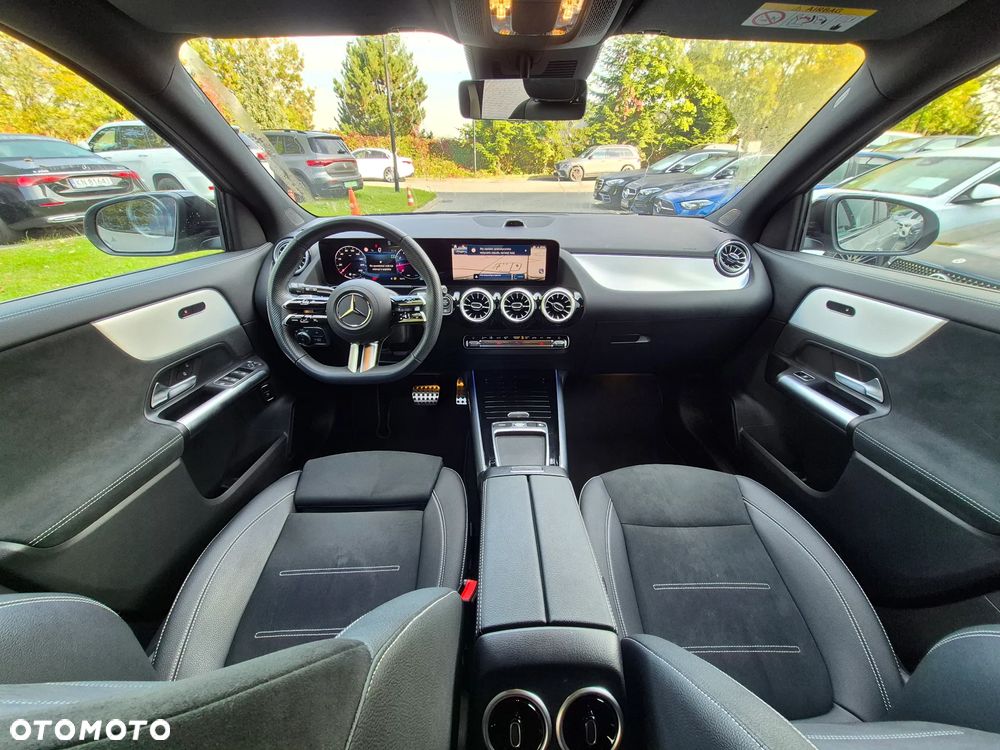 Mercedes-Benz GLA 200 AMG Line - 22