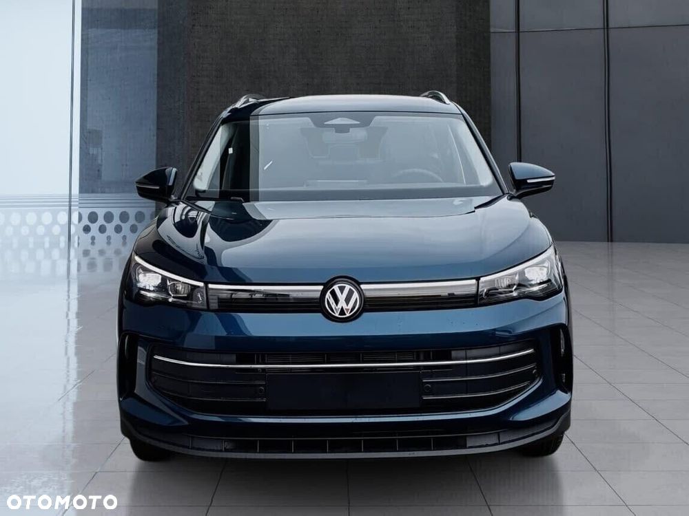 Volkswagen Tiguan - 9