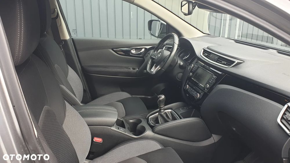 Nissan Qashqai 1.3 DIG-T N-Connecta EU6d - 14