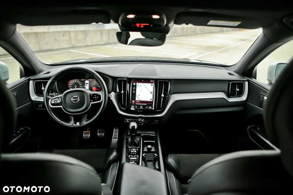Volvo XC 60 D4 SCR AWD R-Design - 21