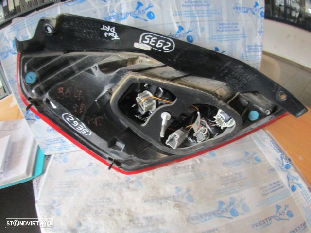 Farol Tras 00199726 FORD FIESTA 6 2017 1.5TDCI 95CV 5P CINZA ESCURO DRT ORIGINAL - 3