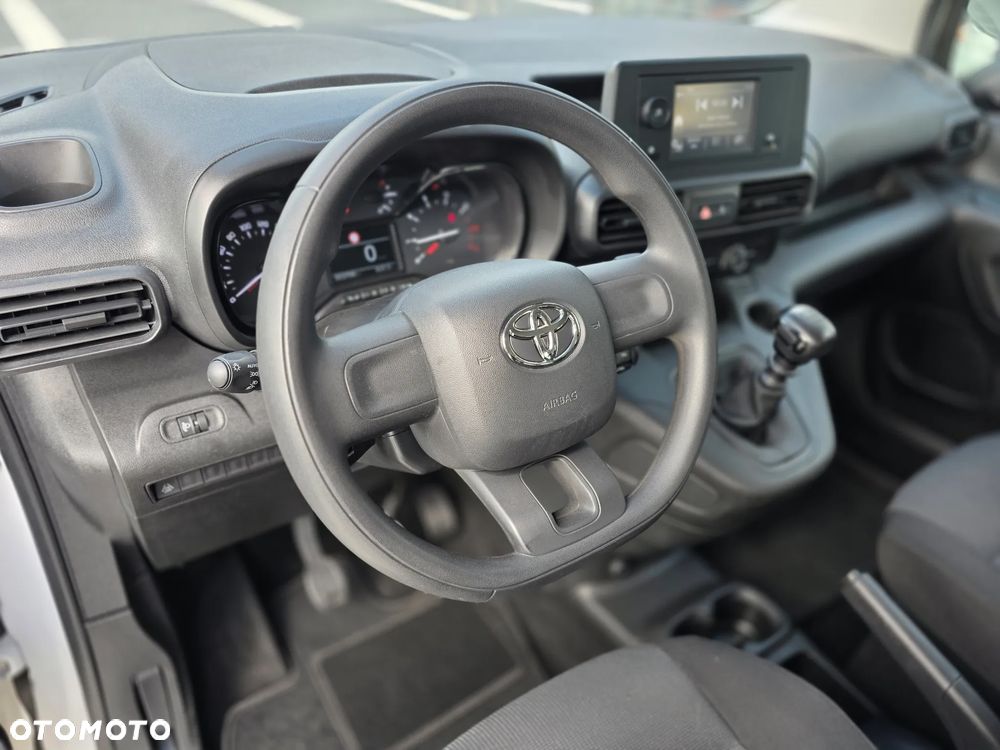 Toyota Proace City Verso 1.2 D-4T Business - 20