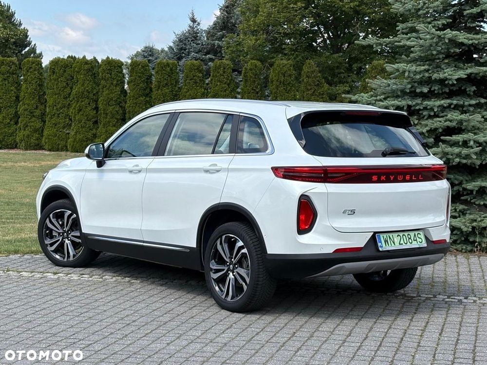 Skywell ET5 72kWh Luxury - 5