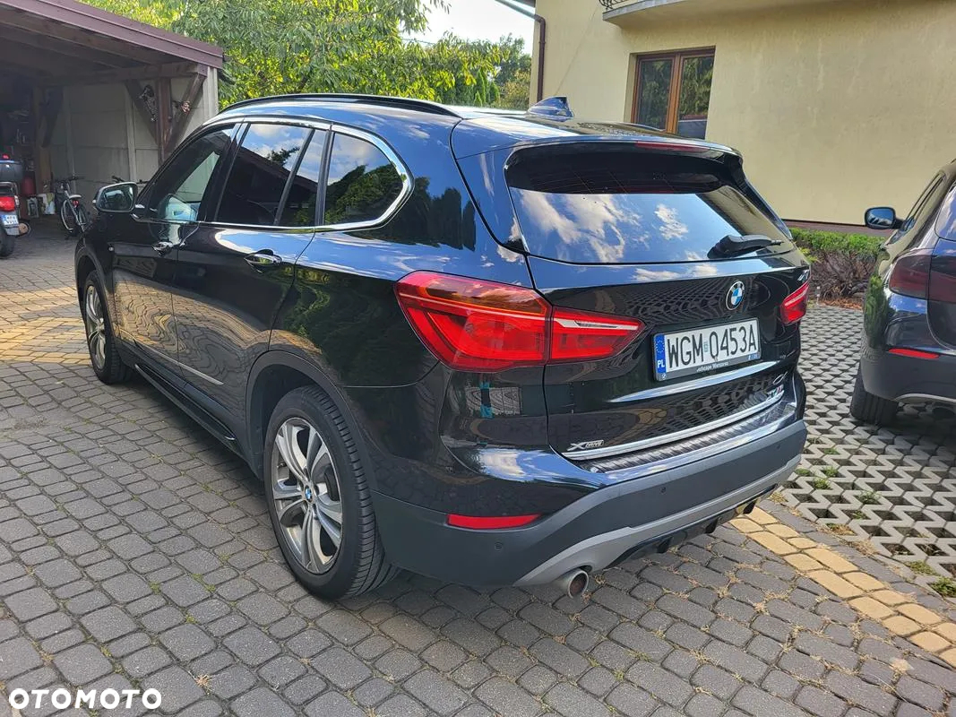 BMW X1 xDrive18d - 4