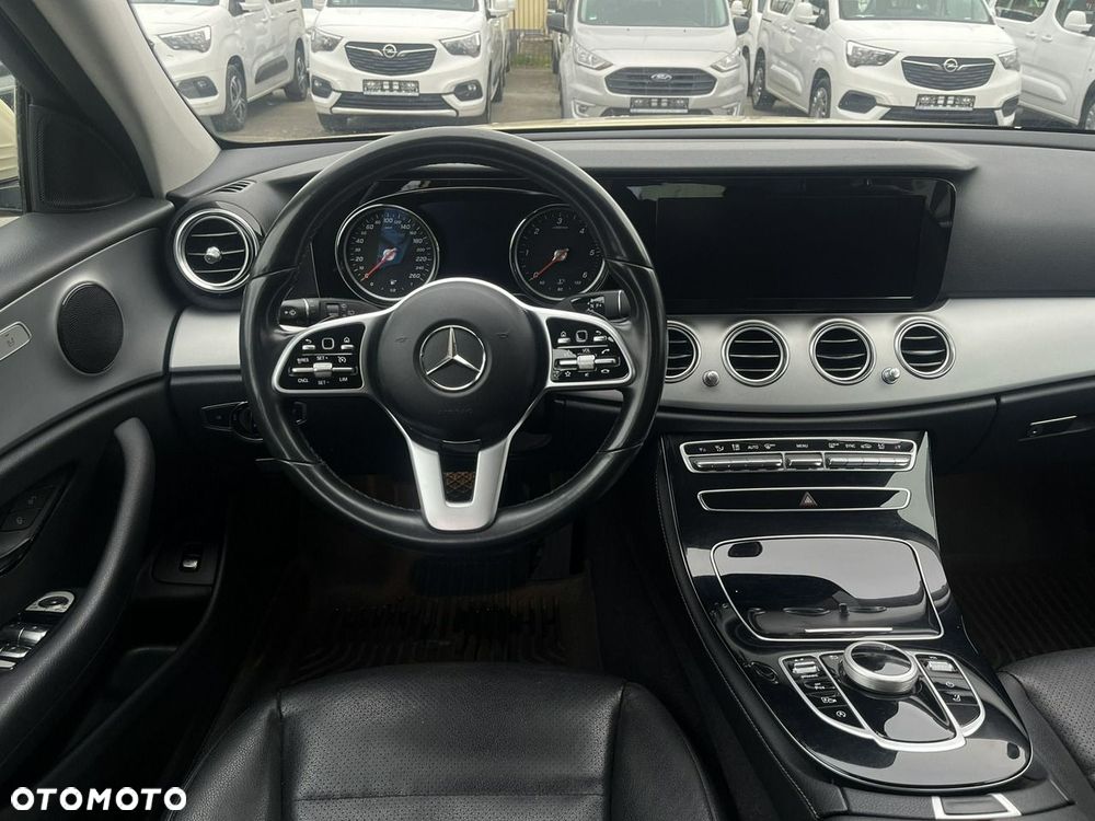 Mercedes-Benz Klasa E - 18
