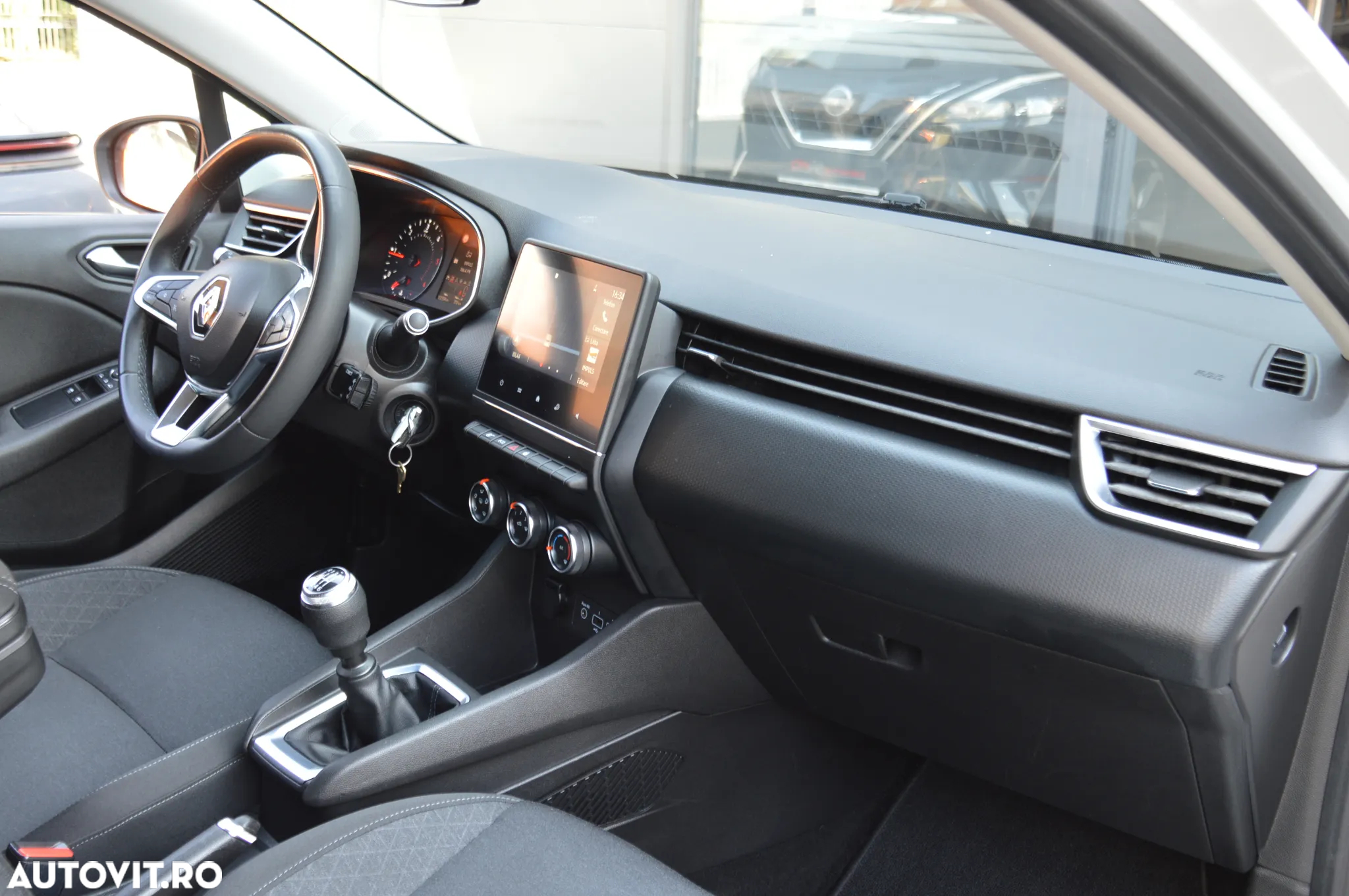 Renault Clio BLUE dCi 115 BUSINESS EDITION - 17
