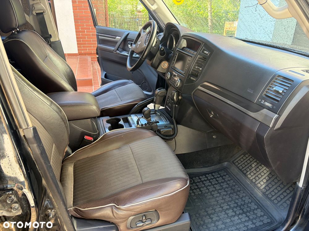Mitsubishi Pajero 3.2 DID Instyle - 14