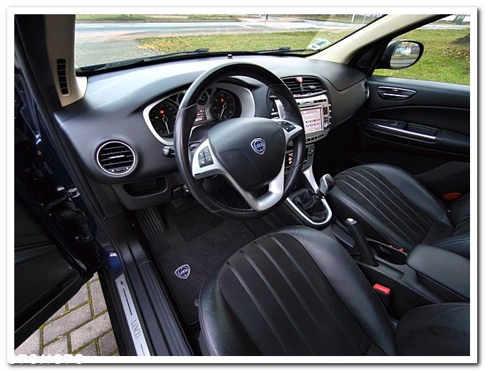 Lancia Delta 1.6 MJ Steel - 28