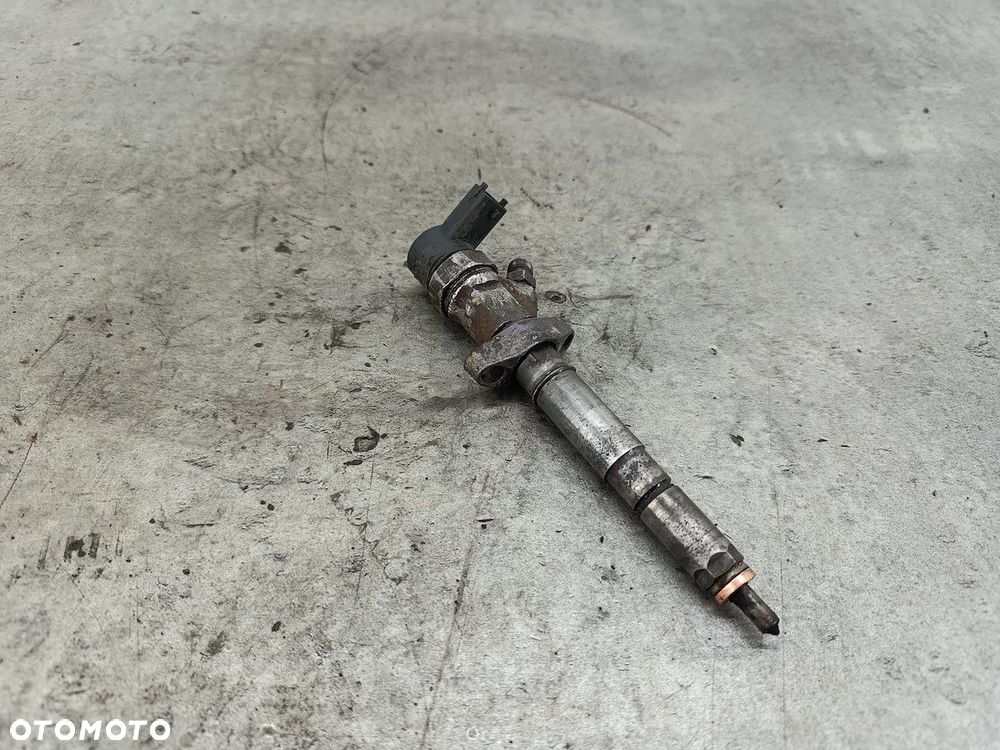 WTRYSKIWACZ RENAULT MASTER II 8200010075 0445110063  BOSCH 2.2 DCI - 8