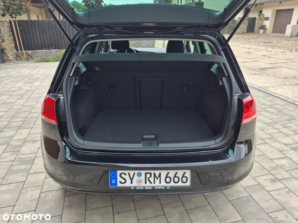 Volkswagen Golf - 21