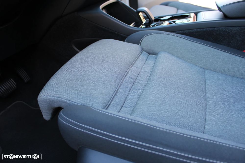 Volvo XC 40 1.5 T2 Plus Dark Auto - 37