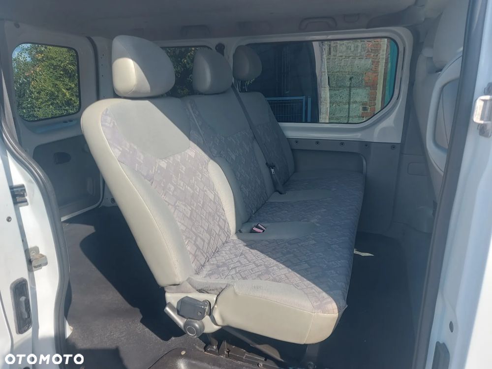Opel Vivaro - 13