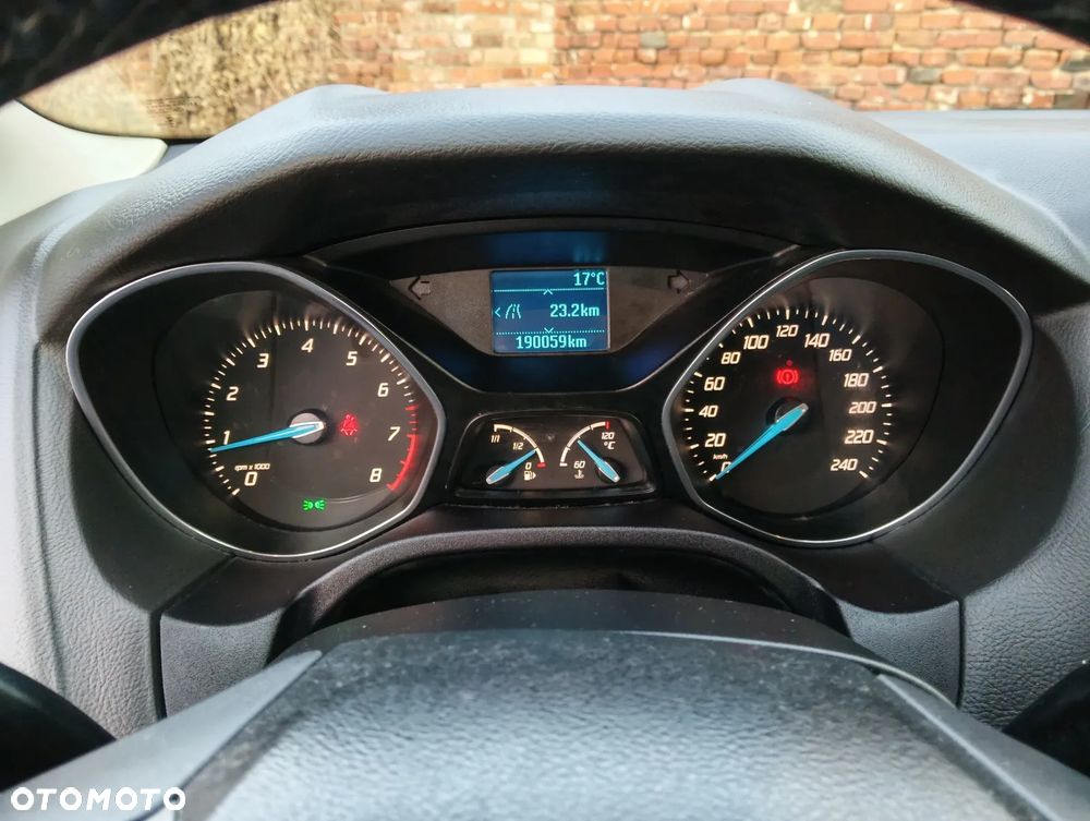 Ford Focus 1.6 Trend - 22